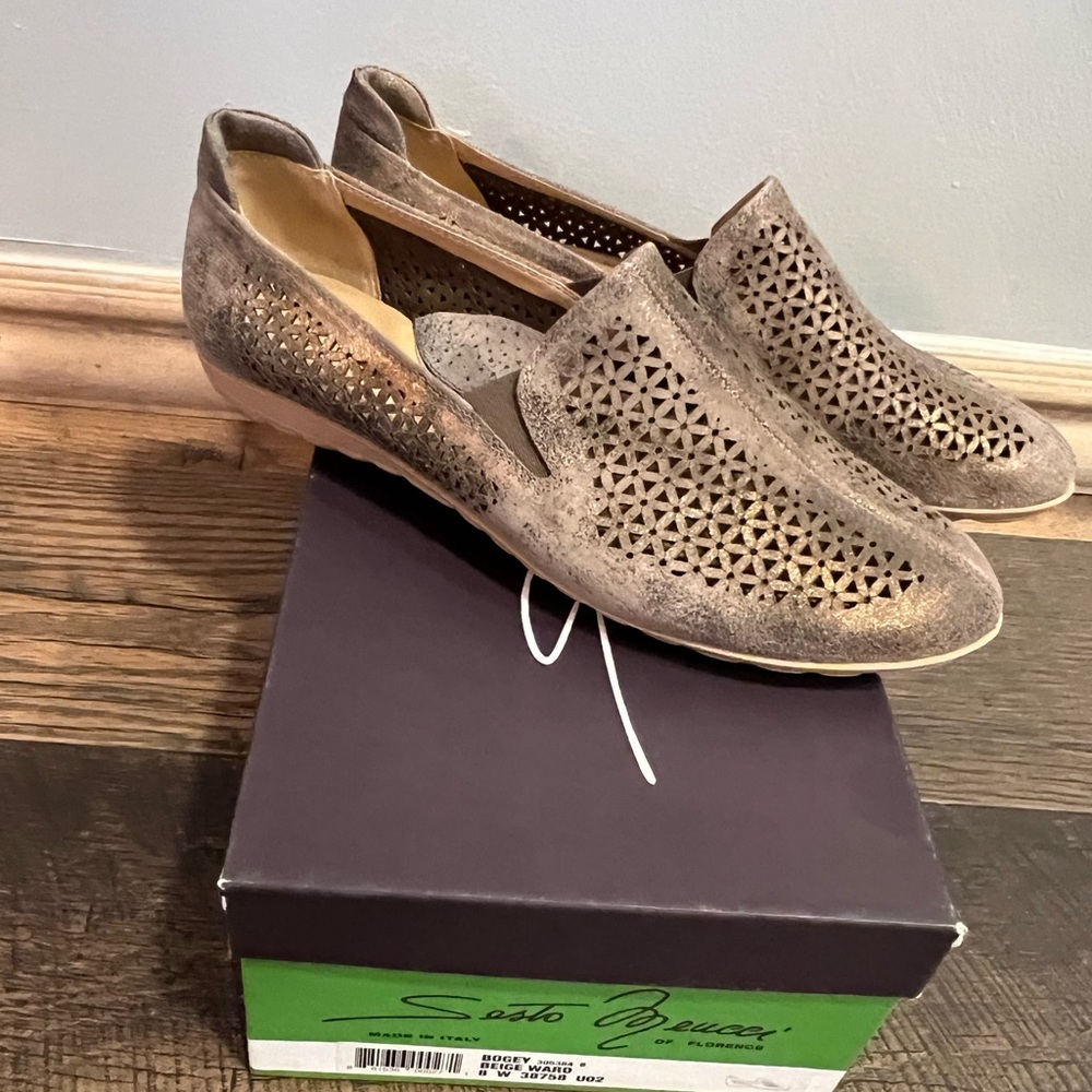 Brand new flats 8w